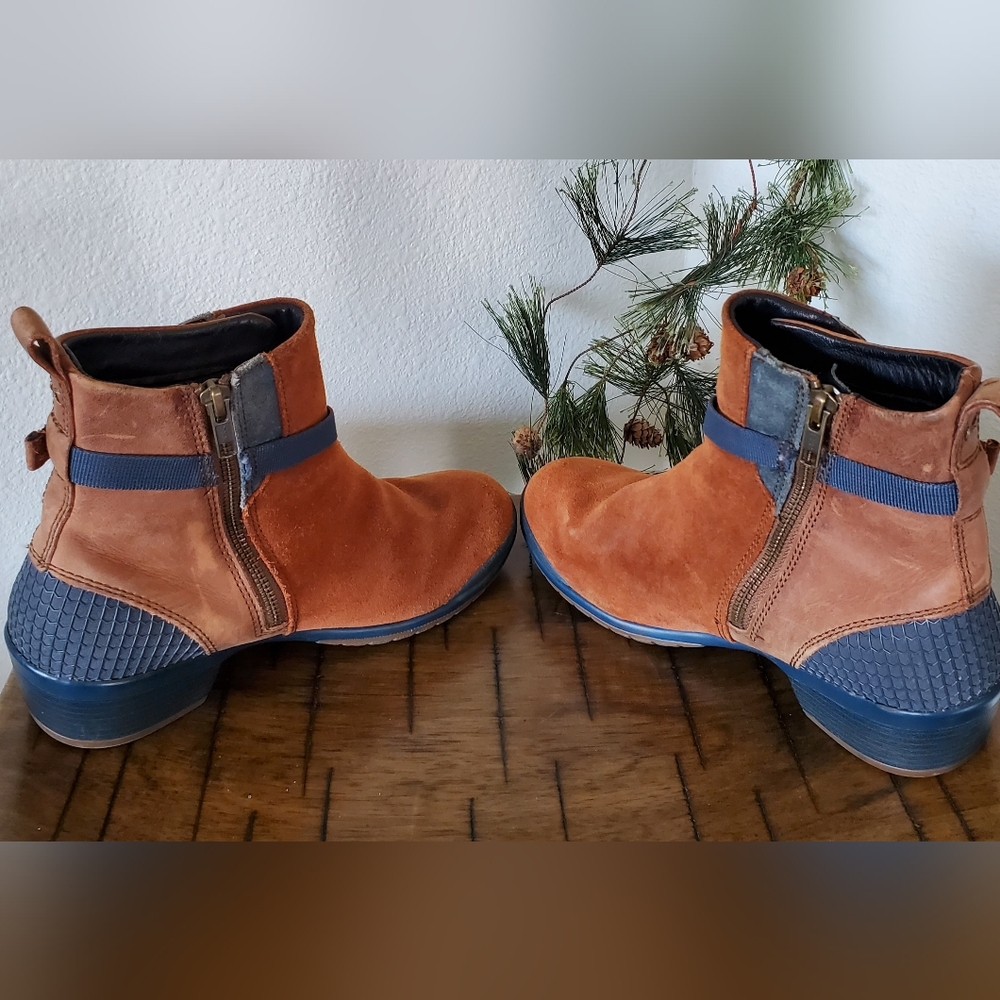 KEEN Morrison Mid Suede Leather Ankle Boots Brown Blue Like-New - Picture 9 of 15